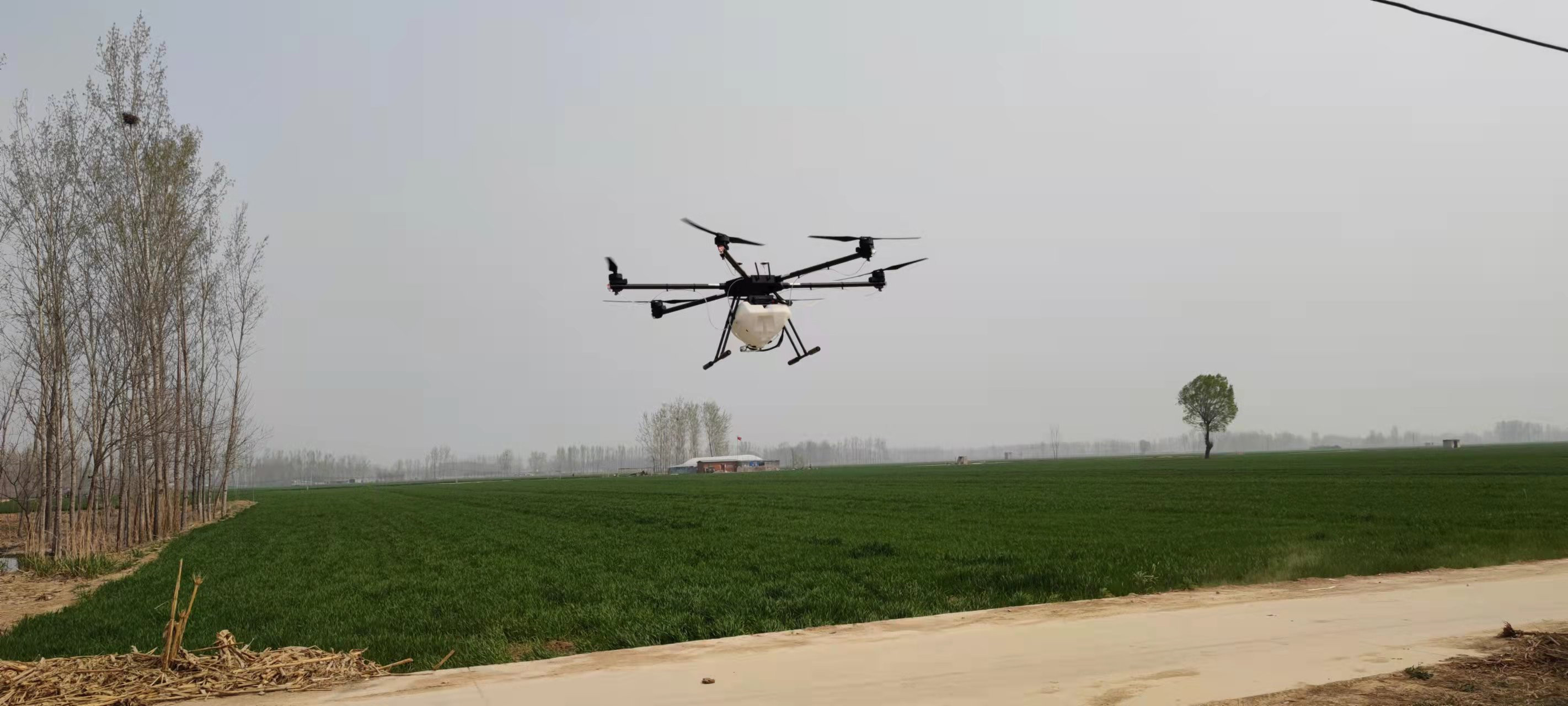 噴藥無人機